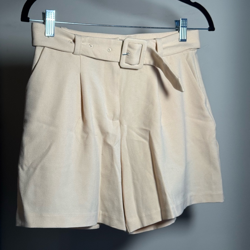 Karl Marc John French beige shorts